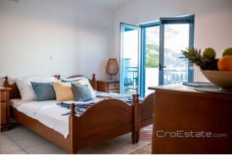 010 2030 38 Ploce house with open sea view for sale