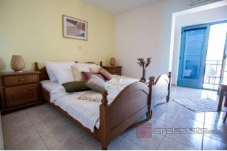 010 2030 38 Ploce house with open sea view for sale