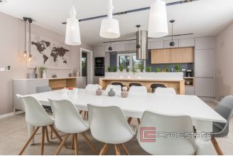 020 2018 205 Zadar villa with pool for sale