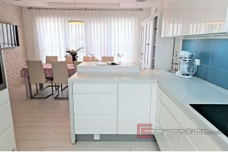017 2018 206 Zadar house for sale