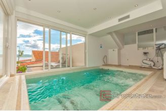 020 2112 04 semi detached house with sea view for sale