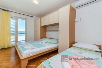 020 2112 04 semi detached house with sea view for sale