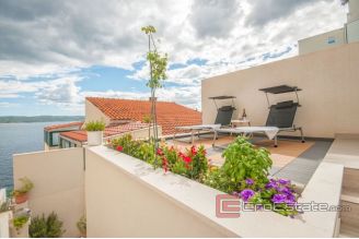 020 2112 04 semi detached house with sea view for sale