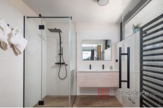 018 2018 207 Zadar villa with pool for sale