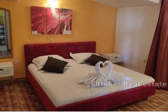 012 5147 30 Primosten house with open sea view for sale1