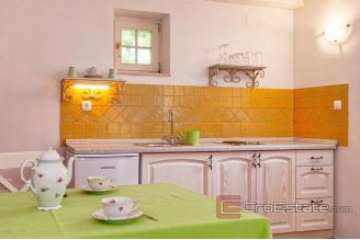 015 2038 31 island hvar Mediterranean villa with pool for sale