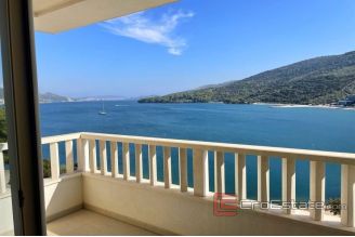 012 2031 48 Marina apartment house for sale