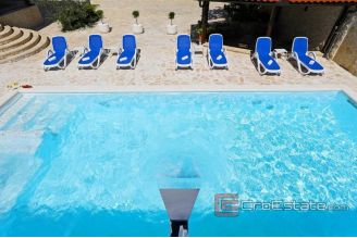 016 2018 208 Zadar house with pool for sale