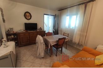 008 5151 30 Kastela Semi detached house first row to the sea for sale