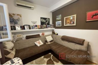 018 2036 49 island ciovo family house near the sea for sale