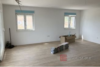 007 2016 522 Kastela apartment with sea view for sale