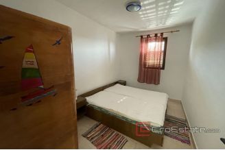 015 2036 51 Omis house near the sea for sale