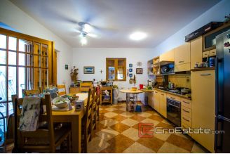 12 2013 139 Brac house 2nd row sea view for sale1