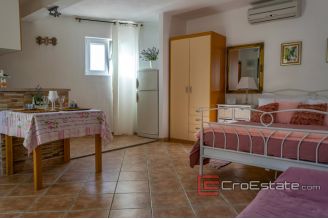20 2013 140 Brac villa apartments sea view for sale