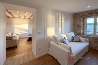 017 5162 30 sibenik luxury seafront apartment for sale