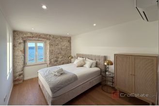 017 5162 30 sibenik luxury seafront apartment for sale
