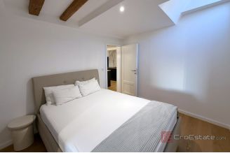 017 5162 30 sibenik luxury seafront apartment for sale