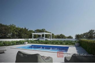 006 1014 12 Porec house with pool for sale