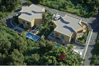 008 1015 02 Novigrad house with pool for sale