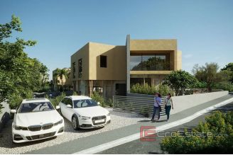 008 1015 02 Novigrad house with pool for sale