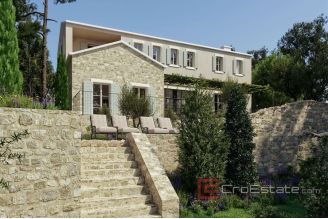 010 1015 03 Novigrad house with pool for sale