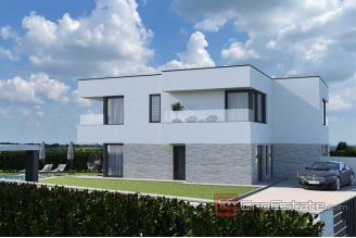 008 1014 13 Porec villa with pool for sale