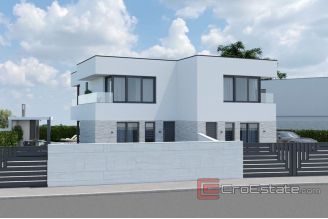 008 1014 13 Porec villa with pool for sale