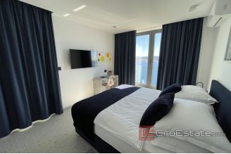 020 2036 53 Omis villa with pool for sale