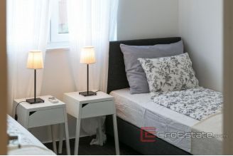 019 2018 209 Biograd house with pool for sale