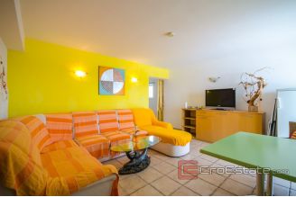 009 5170 30 island solta apartment house for sale