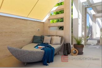 020 2021 322 Primosten luxury villa with sea view for sale1