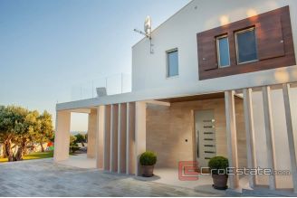 020 2021 322 Primosten luxury villa with sea view for sale1