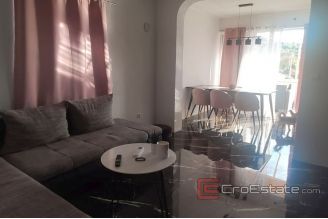 009 2040 34 Marina family house for sale