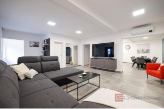 009 2043 49 island Vir modern villa with pool for sale