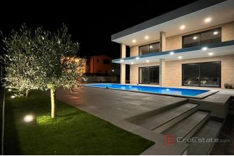 009 2043 49 island Vir modern villa with pool for sale