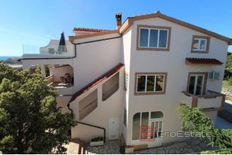 011 5173 30 Pag apartment house for sale
