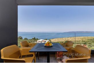 020 5174 30 Makarska property with pool and sea view for sale