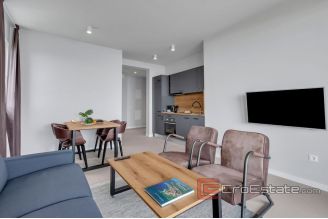 020 5174 30 Makarska property with pool and sea view for sale