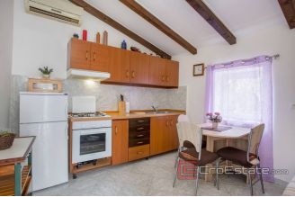011 5176 30 Rogoznica house near the sea for sale