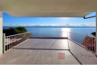 018 2029 49 near omis seafront house for sale