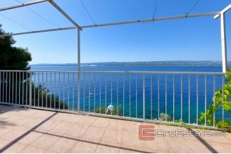 018 2029 49 near omis seafront house for sale