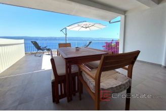 018 2029 49 near omis seafront house for sale