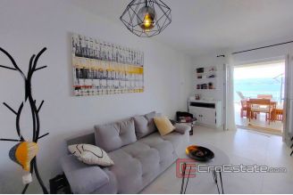 018 2029 49 near omis seafront house for sale