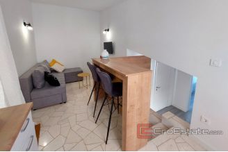 018 2029 49 near omis seafront house for sale
