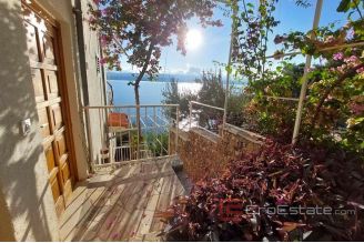 018 2029 49 near omis seafront house for sale