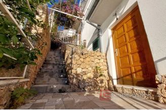 018 2029 49 near omis seafront house for sale