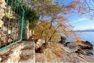 018 2029 49 near omis seafront house for sale