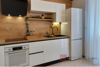 007 2035 66 Split centar apartment for sale