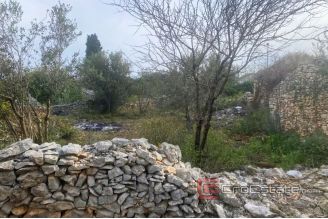 008 2041 45 island brac land with building permit for sale