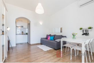 018 2018 212 Omis house with sea view for sale